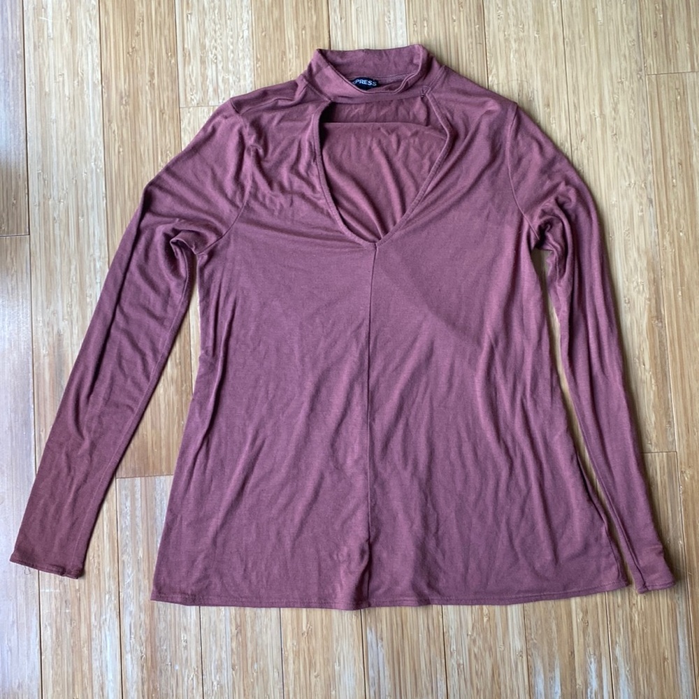 🌟5 for $15🌟 EXPRESS keyhole top
